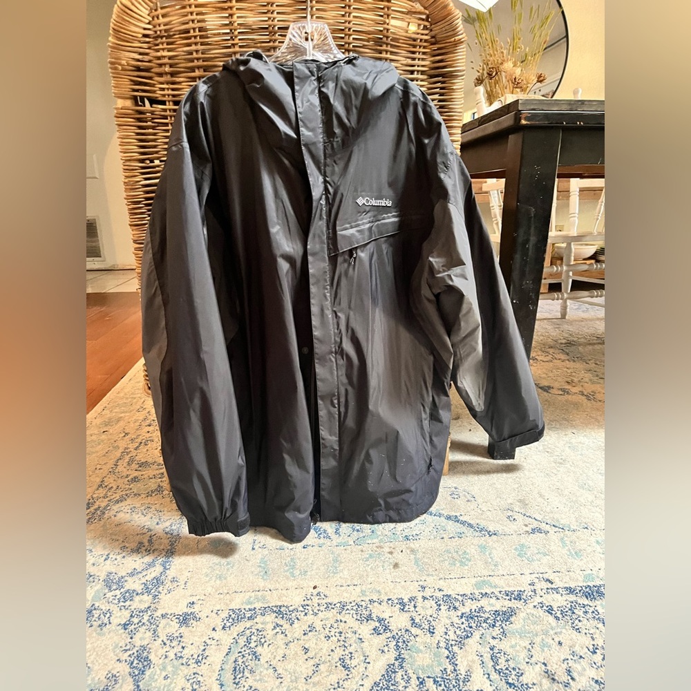 Men’s Hooded Columbia windbreaker Size L